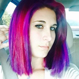 Meet your Posher, Kayla